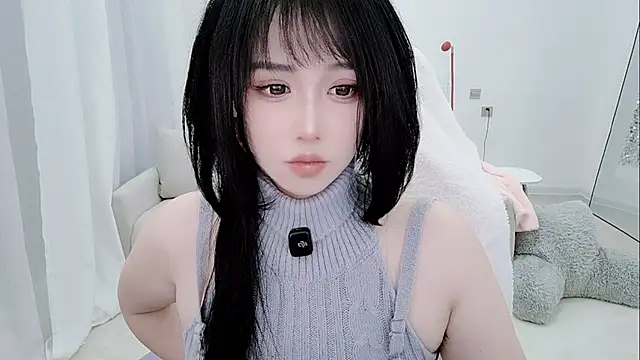 Snapshot of Vaness-a chatting on January 13, 2026, 12:49 am Vaness-a online show from January 13, 2026, 12:49 am