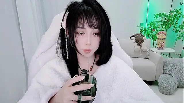 Snapshot of Vaness-a chatting on February 5, 2026, 2:54 pm Vaness-a online show from February 5, 2026, 2:54 pm