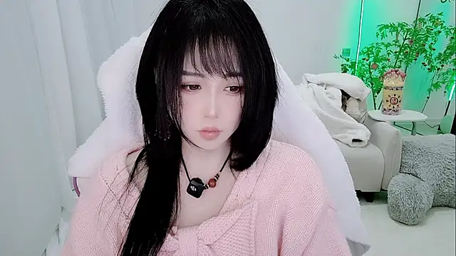 Snapshot of Vaness-a chatting on February 7, 2026, 2:10 pm Vaness-a online show from February 7, 2026, 2:10 pm