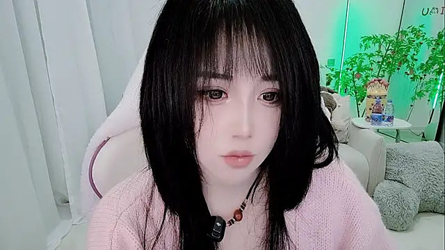 Snapshot of Vaness-a chatting on February 8, 2026, 10:35 pm Vaness-a online show from February 8, 2026, 10:35 pm