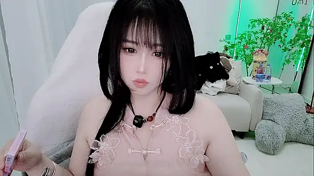 Snapshot of Vaness-a chatting on February 16, 2026, 11:28 am Vaness-a online show from February 16, 2026, 11:28 am