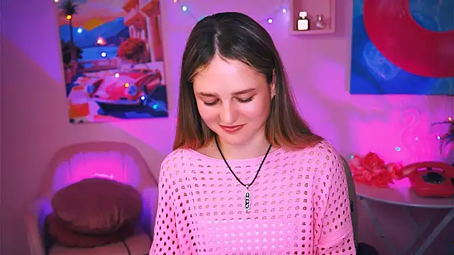 Snapshot of DeboraLarson chatting on December 13, 2024, 9:57 am DeboraLarson online show from December 13, 2024, 9:57 am