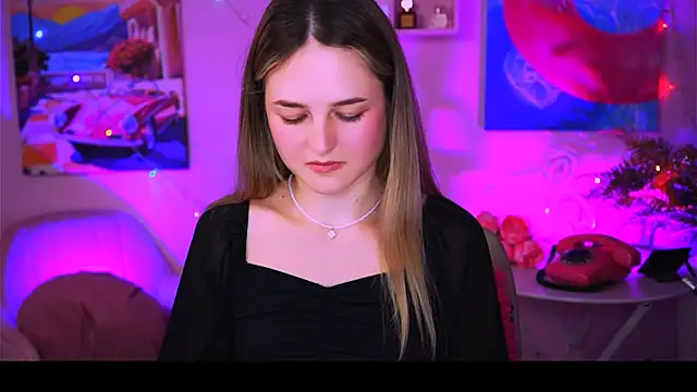 Snapshot of DeboraLarson chatting on January 12, 2025, 7:11 am DeboraLarson online show from January 12, 2025, 7:11 am