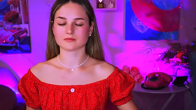 Snapshot of DeboraLarson chatting on January 12, 2025, 10:45 am DeboraLarson online show from January 12, 2025, 10:45 am