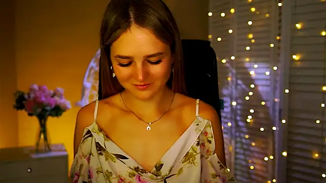 DeboraLarson online show from November 17, 2025, 3:56 am