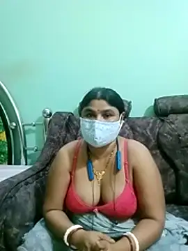 Snapshot of Couple_For_You18 chatting on June 28, 2026, 5:19 pm Couple For You18 online show from June 28, 2026, 5:19 pm