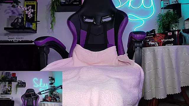 Scarlettt Beauty online show from April 6, 2026, 6:53 pm