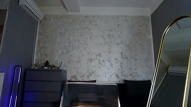 Ivy belle online show from January 22, 2025, 9:02 am