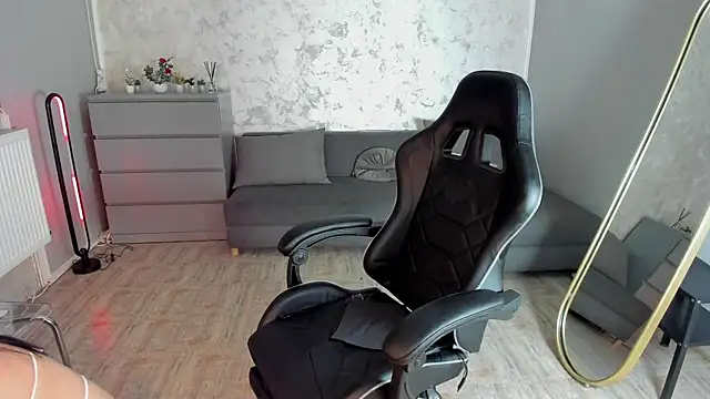 Ivy belle online show from February 6, 2025, 5:35 am