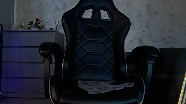 Ivy belle online show from February 17, 2025, 9:03 am