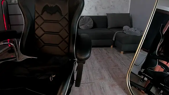 Ivy belle online show from February 18, 2025, 9:32 am