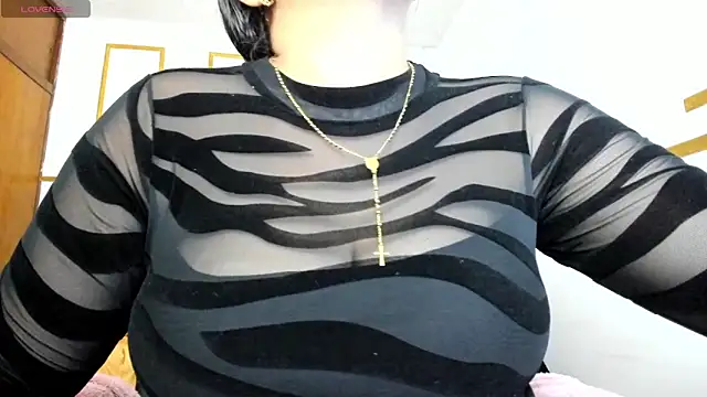 Snapshot of candiapole chatting on May 20, 2026, 2:01 pm candiapole online show from May 20, 2026, 2:01 pm