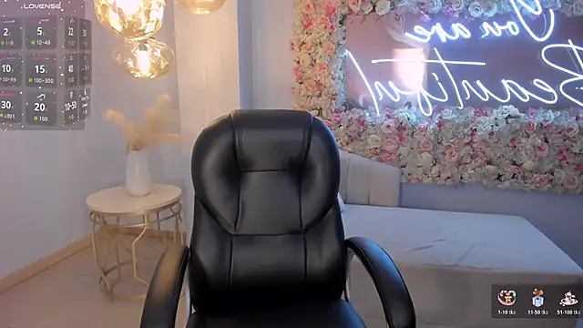 GabriellaLee online show from November 23, 2025, 2:44 am