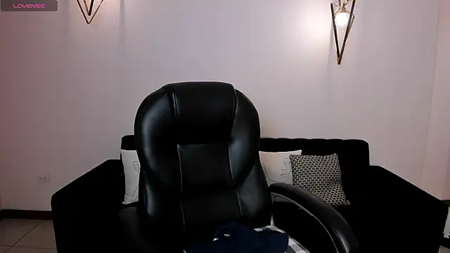 Snapshot of StacyWoods chatting on January 9, 2025, 10:41 am StacyWoods online show from January 9, 2025, 10:41 am