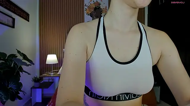 Snapshot of StacyWoods chatting on January 14, 2026, 4:01 pm StacyWoods online show from January 14, 2026, 4:01 pm