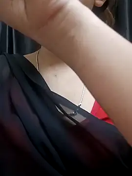 Snapshot of Sajel_000 chatting on March 10, 2025, 9:18 pm Sajel 000 online show from March 10, 2025, 9:18 pm