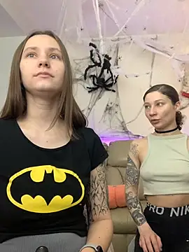 HotCaramellsTV online show from October 30, 2025, 7:32 am