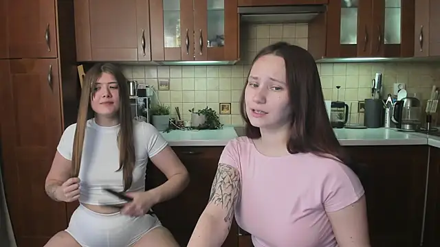 HotCaramellsTV online show from July 11, 2026, 7:44 am