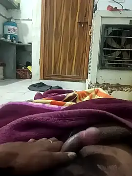 Snapshot of pintuS40 chatting on January 2, 2025, 10:11 pm pintuS40 online show from January 2, 2025, 10:11 pm