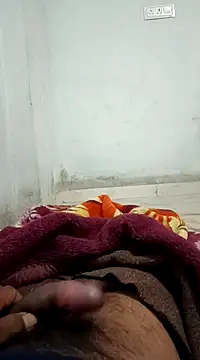 Snapshot of pintuS40 chatting on January 6, 2025, 7:35 pm pintuS40 online show from January 6, 2025, 7:35 pm