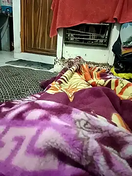 Snapshot of pintuS40 chatting on January 8, 2025, 11:19 pm pintuS40 online show from January 8, 2025, 11:19 pm