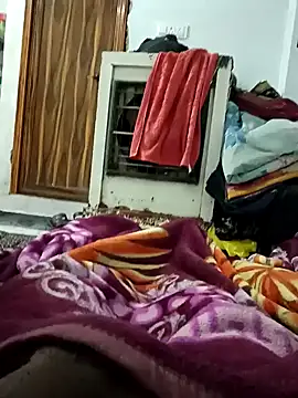 Snapshot of pintuS40 chatting on January 12, 2025, 11:47 pm pintuS40 online show from January 12, 2025, 11:47 pm