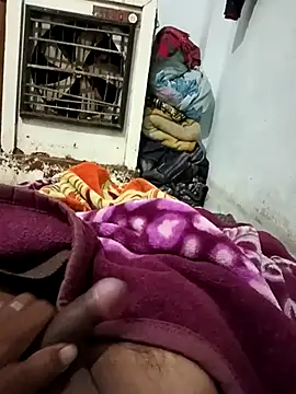 Snapshot of pintuS40 chatting on January 25, 2025, 12:59 am pintuS40 online show from January 25, 2025, 12:59 am