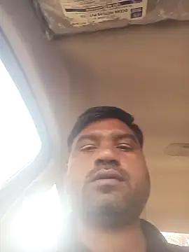 Snapshot of pintuS40 chatting on January 25, 2025, 5:29 am pintuS40 online show from January 25, 2025, 5:29 am