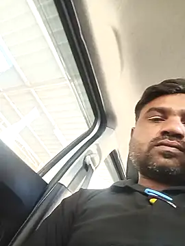 Snapshot of pintuS40 chatting on January 30, 2025, 8:11 am pintuS40 online show from January 30, 2025, 8:11 am