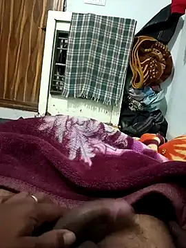 Snapshot of pintuS40 chatting on January 31, 2025, 8:33 pm pintuS40 online show from January 31, 2025, 8:33 pm