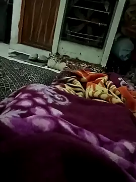 Snapshot of pintuS40 chatting on February 19, 2025, 12:14 am pintuS40 online show from February 19, 2025, 12:14 am