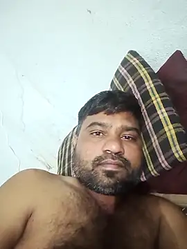 Snapshot of pintuS40 chatting on March 2, 2025, 5:04 pm pintuS40 online show from March 2, 2025, 5:04 pm