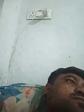 Snapshot of pintuS40 chatting on March 11, 2025, 11:26 pm pintuS40 online show from March 11, 2025, 11:26 pm