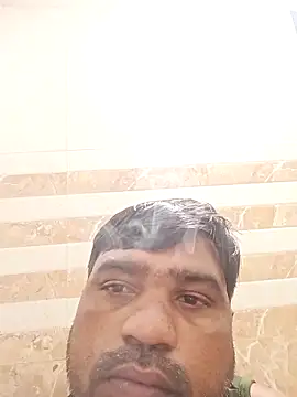 Snapshot of pintuS40 chatting on October 9, 2025, 1:36 am pintuS40 online show from October 9, 2025, 1:36 am