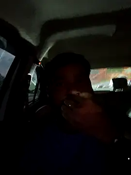 Snapshot of pintuS40 chatting on October 13, 2025, 1:00 pm pintuS40 online show from October 13, 2025, 1:00 pm