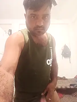 pintuS40 online show from November 7, 2025, 1:05 am