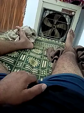 pintuS40 online show from April 10, 2026, 2:39 am