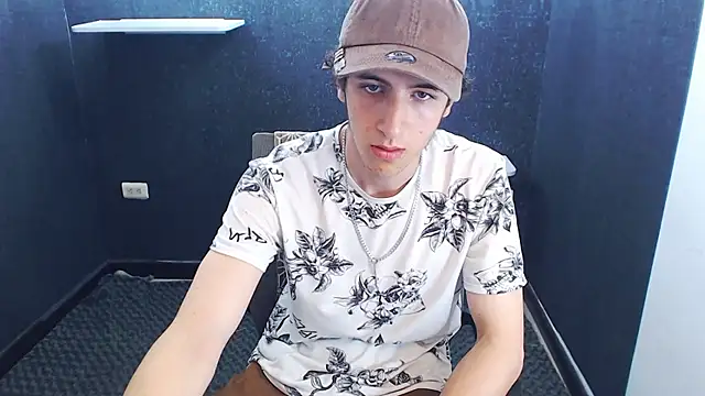 Kerverr  online show from November 23, 2025, 4:51 pm