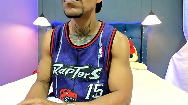 Snapshot of Salomon_koude chatting on November 4, 2025, 3:44 pm Salomon koude online show from November 4, 2025, 3:44 pm