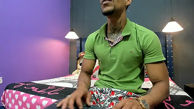 Snapshot of Salomon_koude chatting on November 10, 2025, 6:40 pm Salomon koude online show from November 10, 2025, 6:40 pm