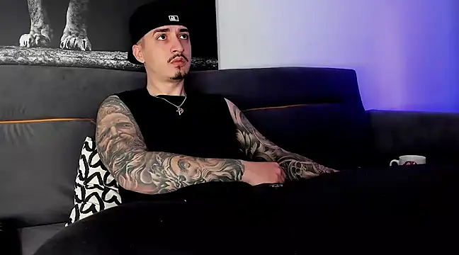 uptomatty online show from March 23, 2025, 7:53 am