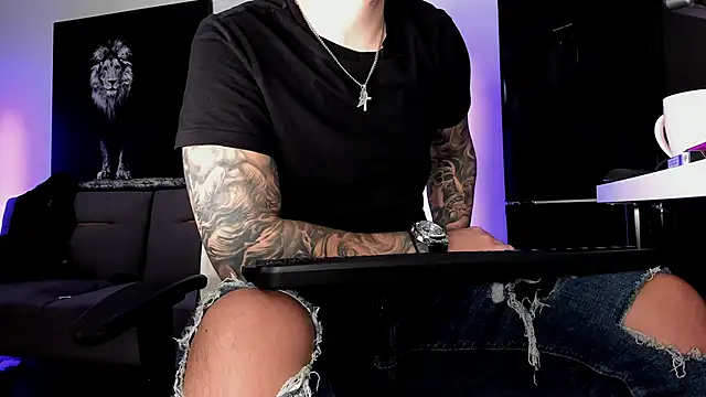 uptomatty online show from September 19, 2025, 4:14 am