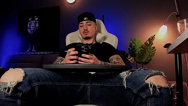 uptomatty online show from March 29, 2026, 8:47 am