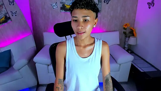 nova sex01 online show from February 9, 2026, 10:36 pm