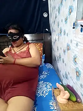 Snapshot of tina8th chatting on November 3, 2025, 5:25 pm tina8th online show from November 3, 2025, 5:25 pm