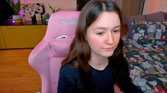 Snapshot of ameli_moon chatting on September 20, 2025, 1:56 pm ameli moon online show from September 20, 2025, 1:56 pm