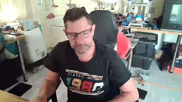 snork80 online show from October 12, 2025, 8:24 am