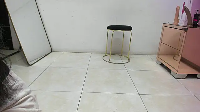 AmiraDulcee online show from March 28, 2026, 7:57 pm