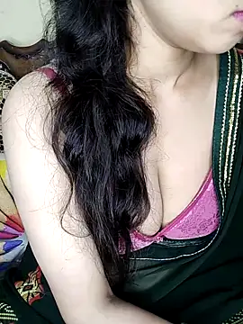 Snapshot of Fair-magic-woman chatting on October 6, 2025, 9:12 pm Fair-magic-woman online show from October 6, 2025, 9:12 pm