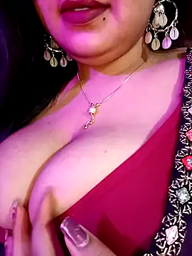 Suhanakhan00 online show from January 3, 2025, 5:42 pm